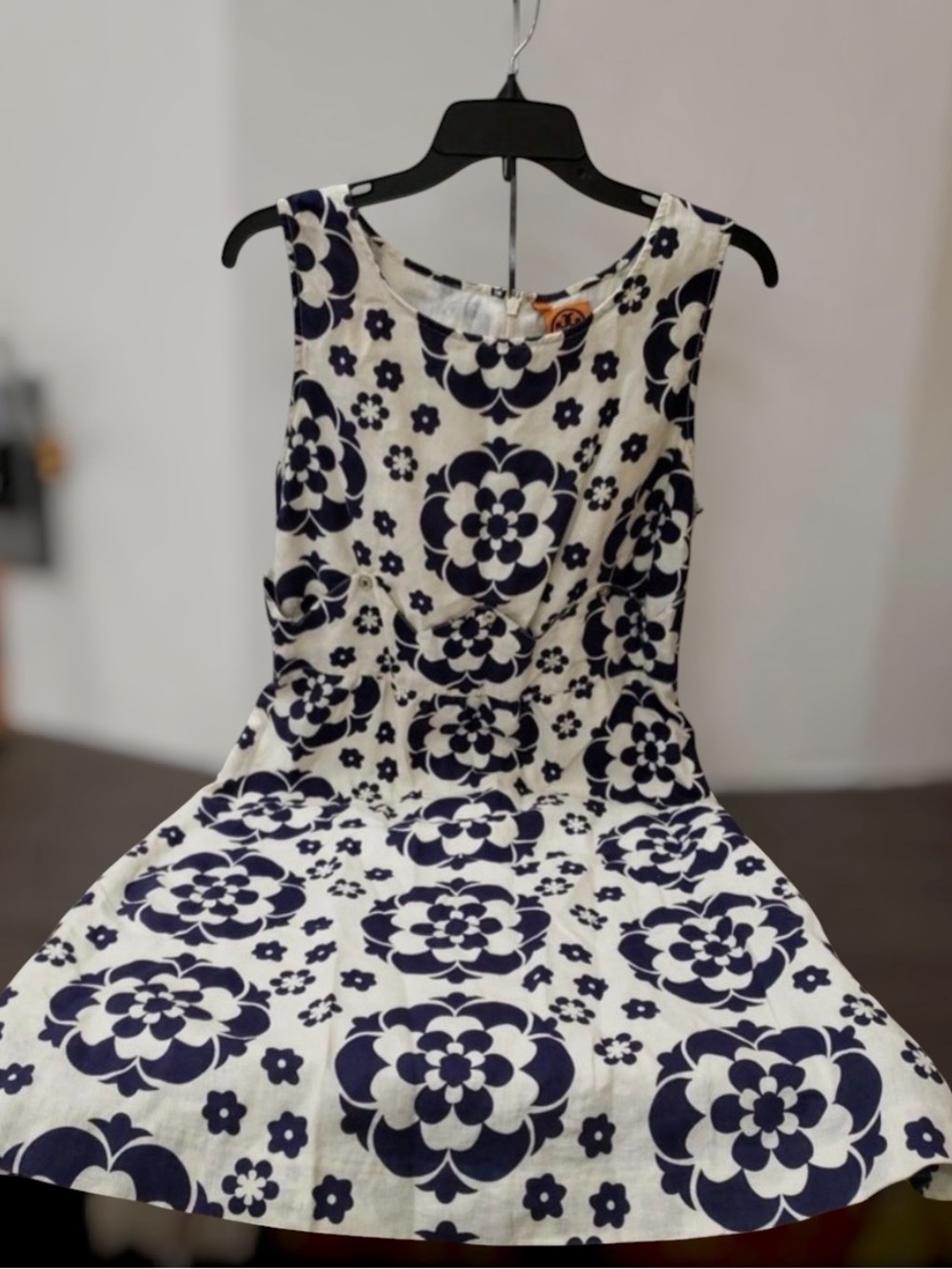 Sleeveless Floral Midi Dress in Navy and White - Picture 4 of 6